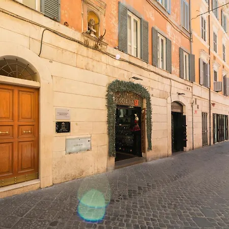 Loft Nel Cuore Della Capitale Lägenhet